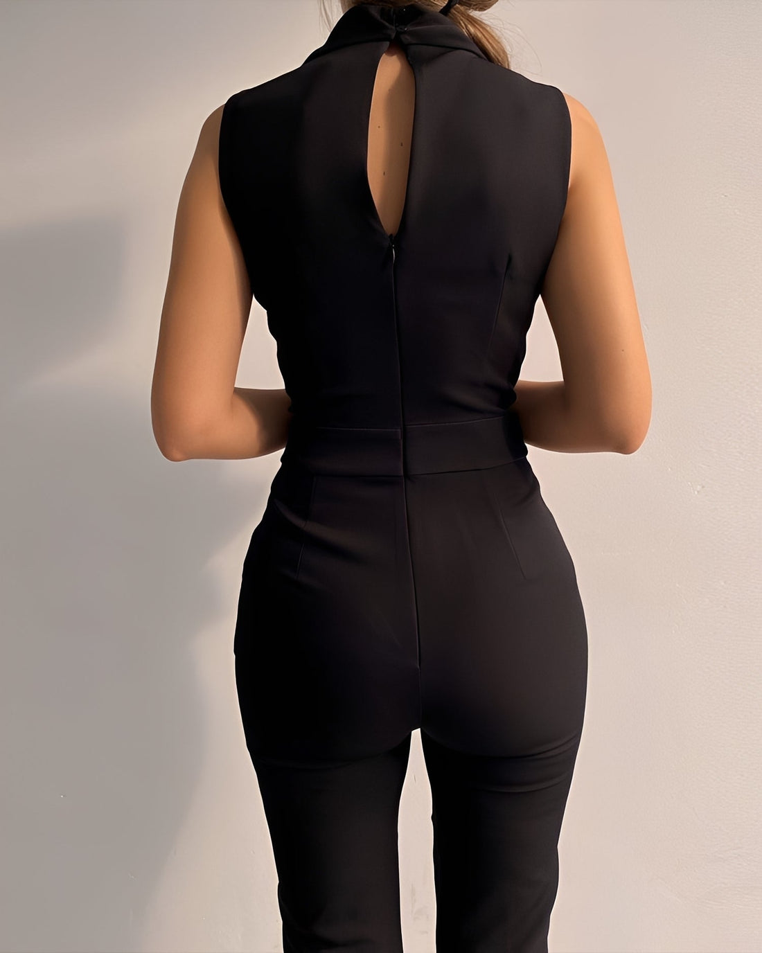 Jannat - Moderner Revers-Jumpsuit