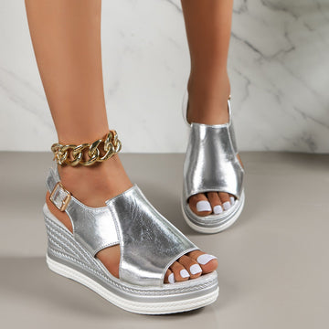 Alicia - Sandalen mit breiter Sohle und Schnallen