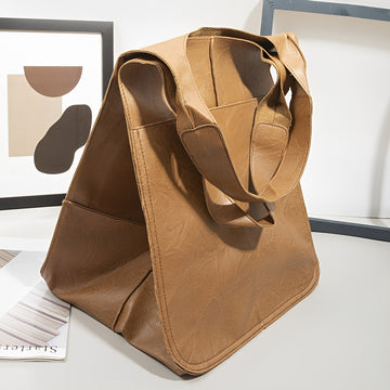 Davina - Große Schultertasche im klassischen Stil