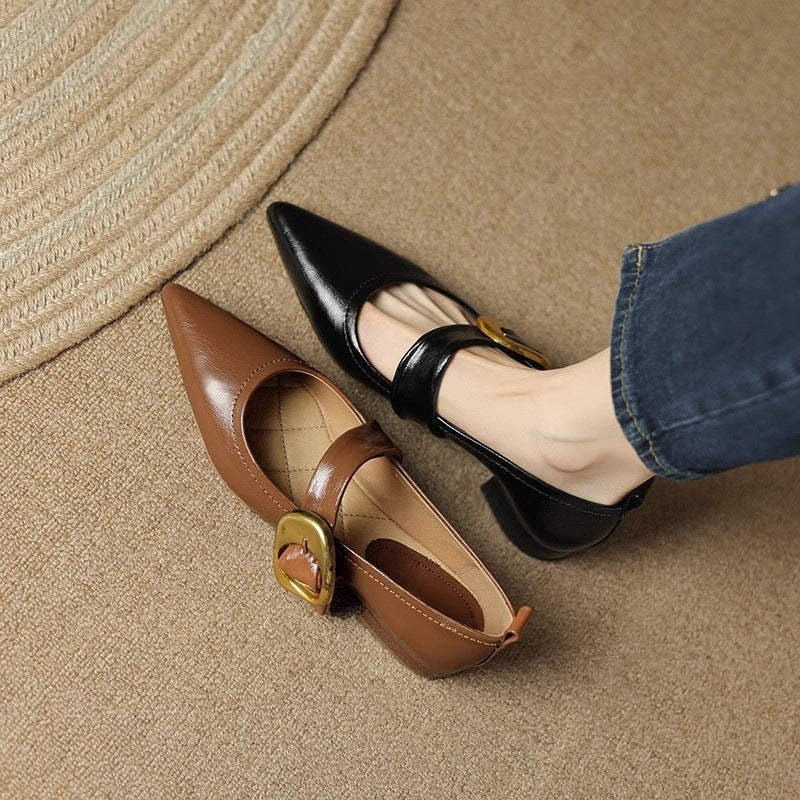 Teegan - Flache Schuhe mit spitzem Look und niedrigem Absatz
