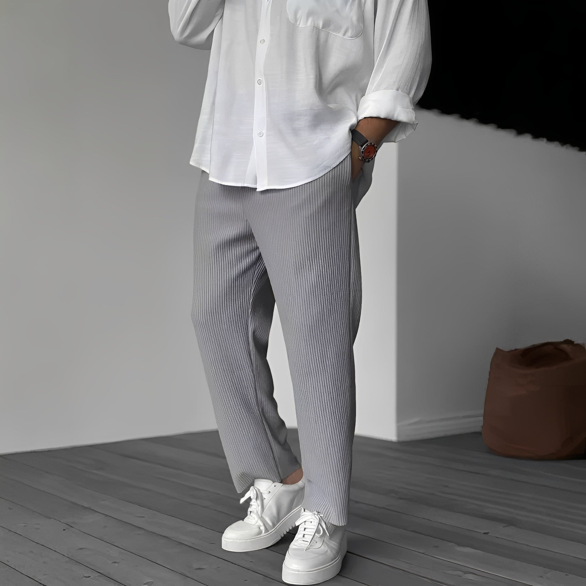 Tristan - Bequeme, locker geschnittene Herrenhose mit geradem Bein
