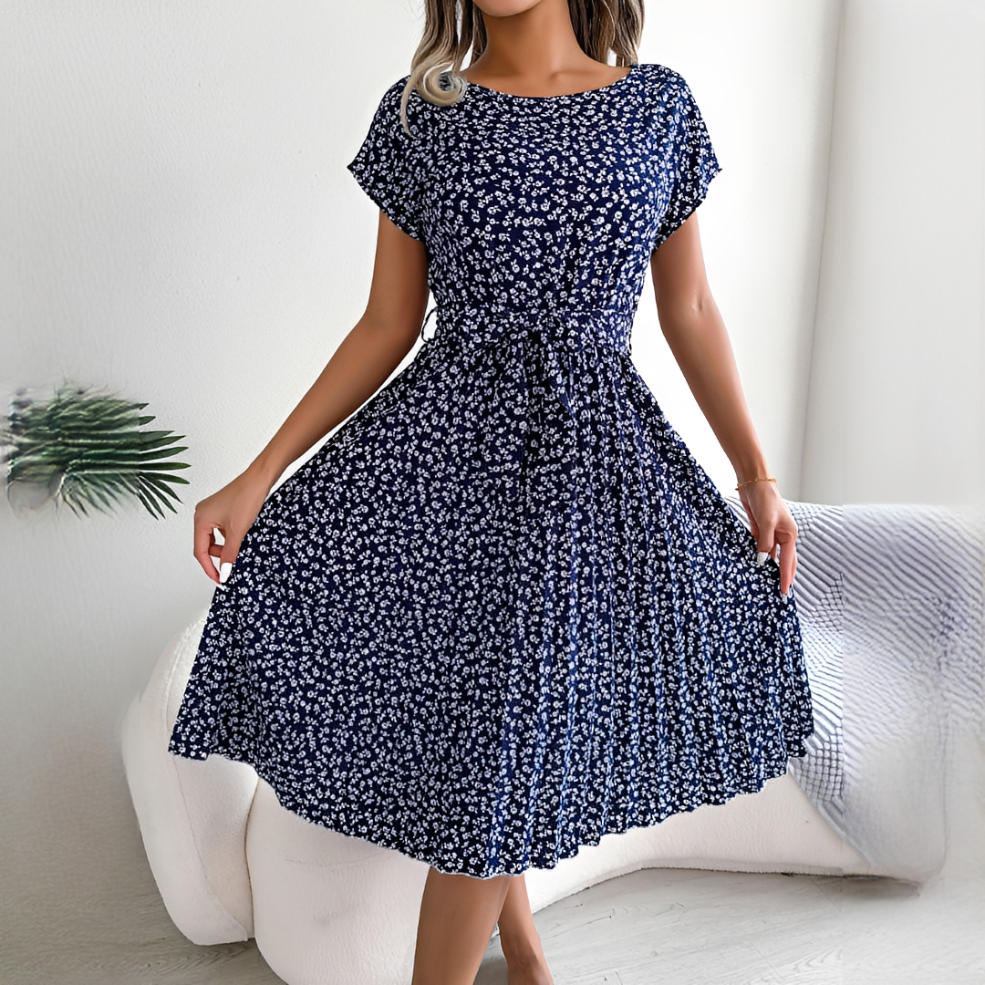 Lyka - Stilvolles Sommerkleid mit kurzen Ärmeln für Damen