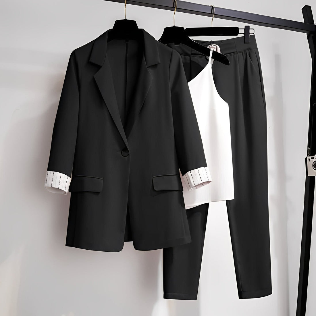 Paula - stilvolles dreiteiliges Blazer-Set für Damen