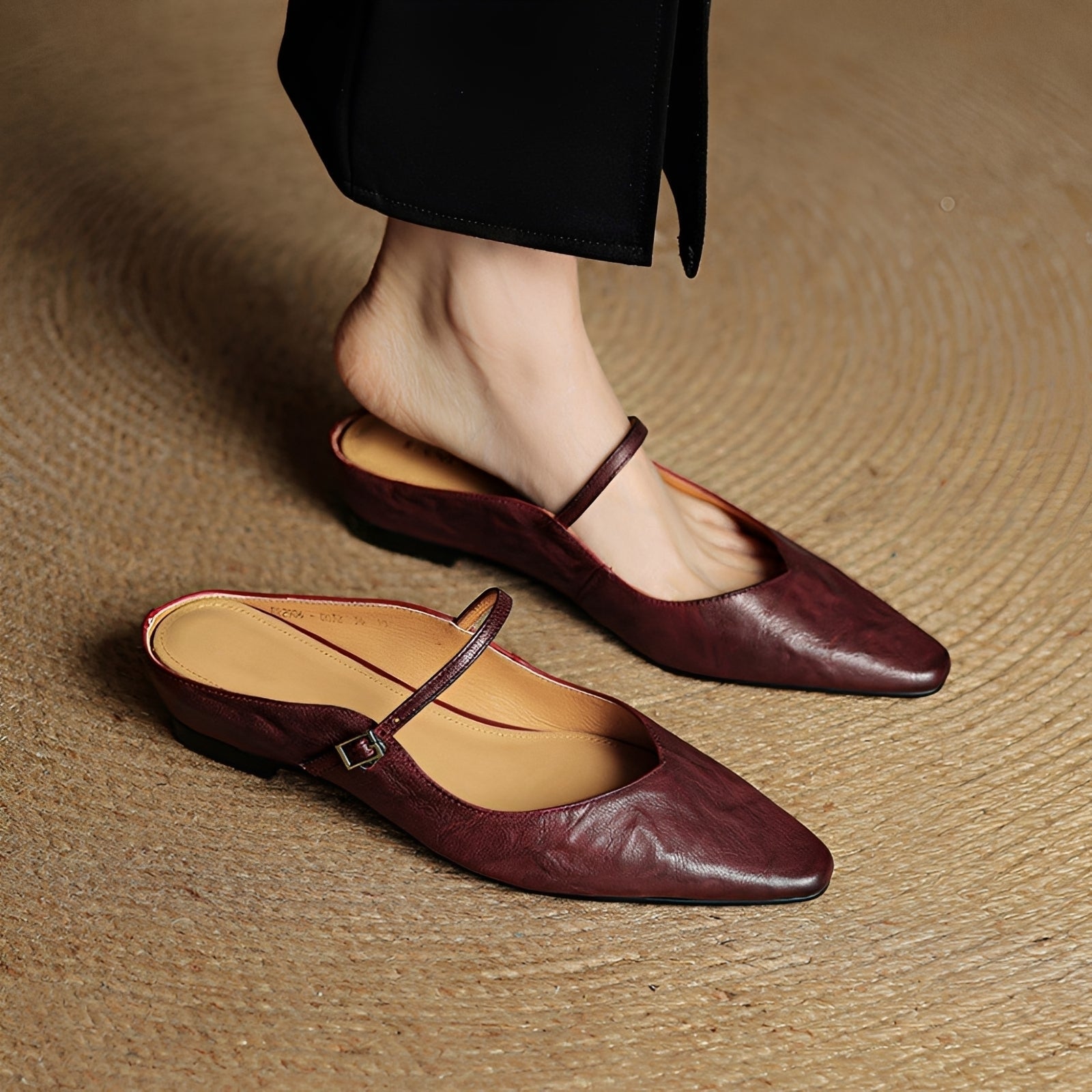 Daniela - Elegante geschlossene Sandalen