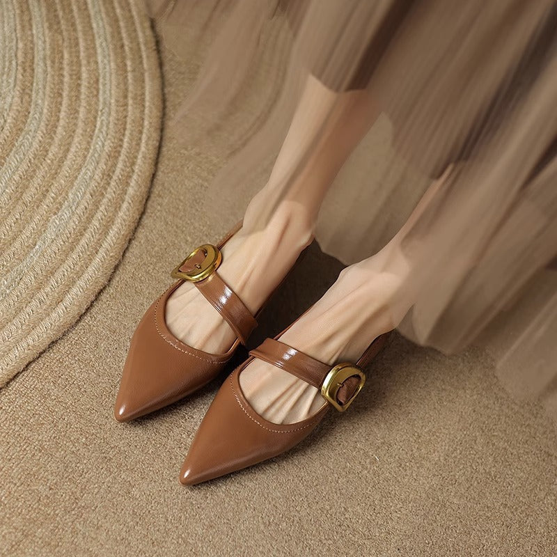 Teegan - Flache Schuhe mit spitzem Look und niedrigem Absatz