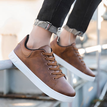Howell - Komfortable flache Sneakers