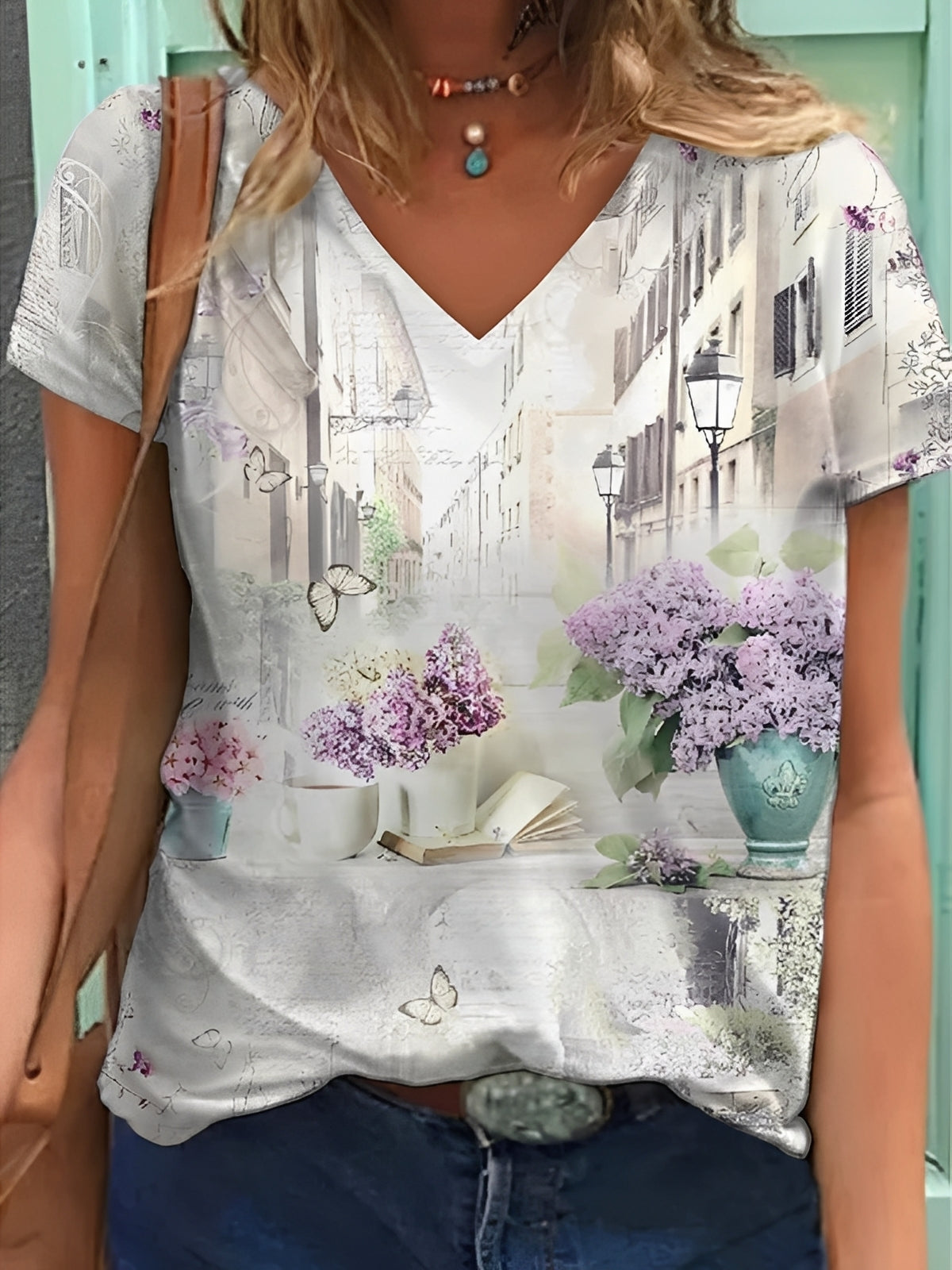 Niki - Schickes Damenoberteil mit Blumenmuster