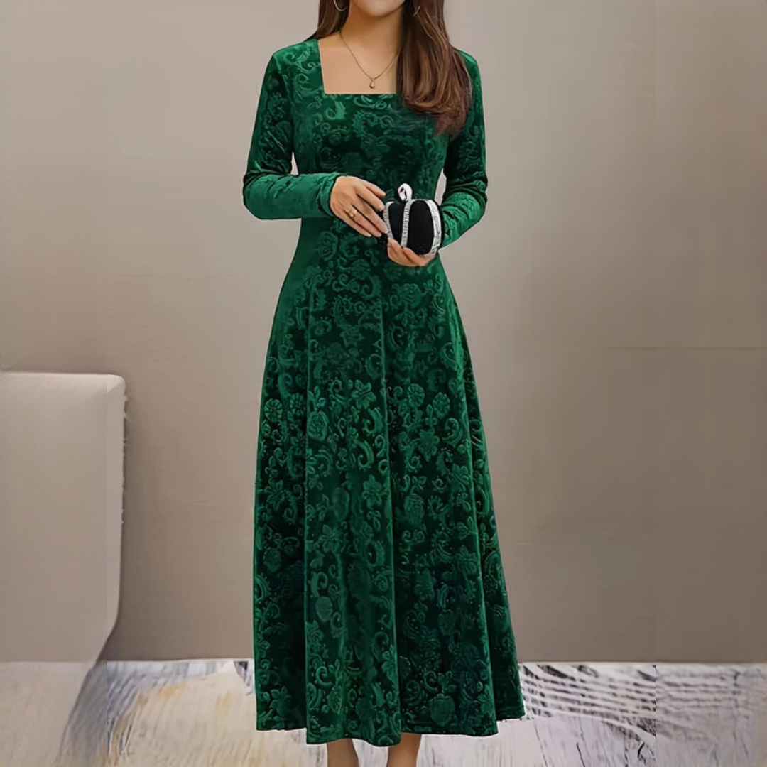 Bethany - Elegantes Kleid aus einem fließenden Material