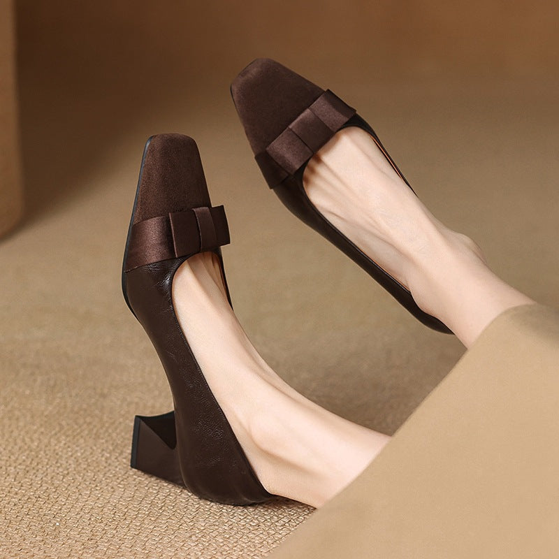 Saarah - Traditionelle Schuhe mit breitem Absatz