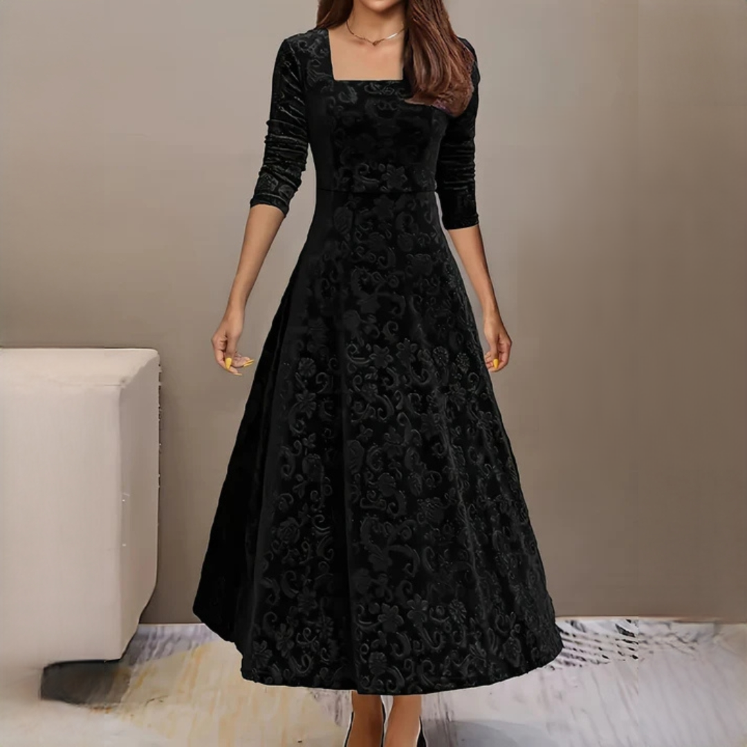 Bethany - Elegantes Kleid aus einem fließenden Material