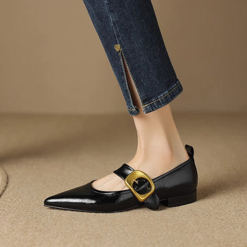 Teegan - Flache Schuhe mit spitzem Look und niedrigem Absatz