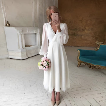 Carla - Elegantes Langarmkleid mit fließendem Design für Damen