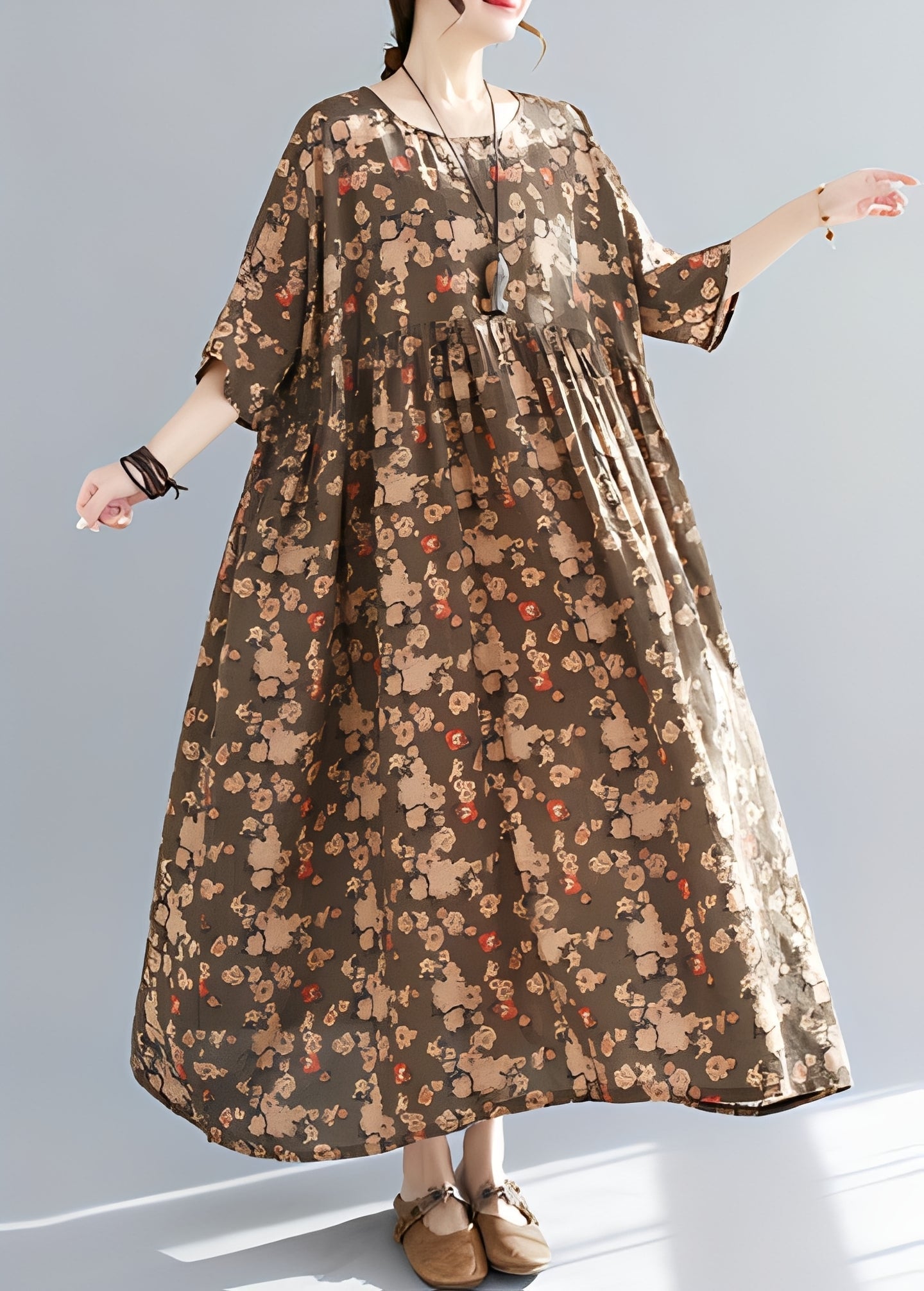 Mariam - Elegantes, locker fallendes Damenkleid mit weitem Saum