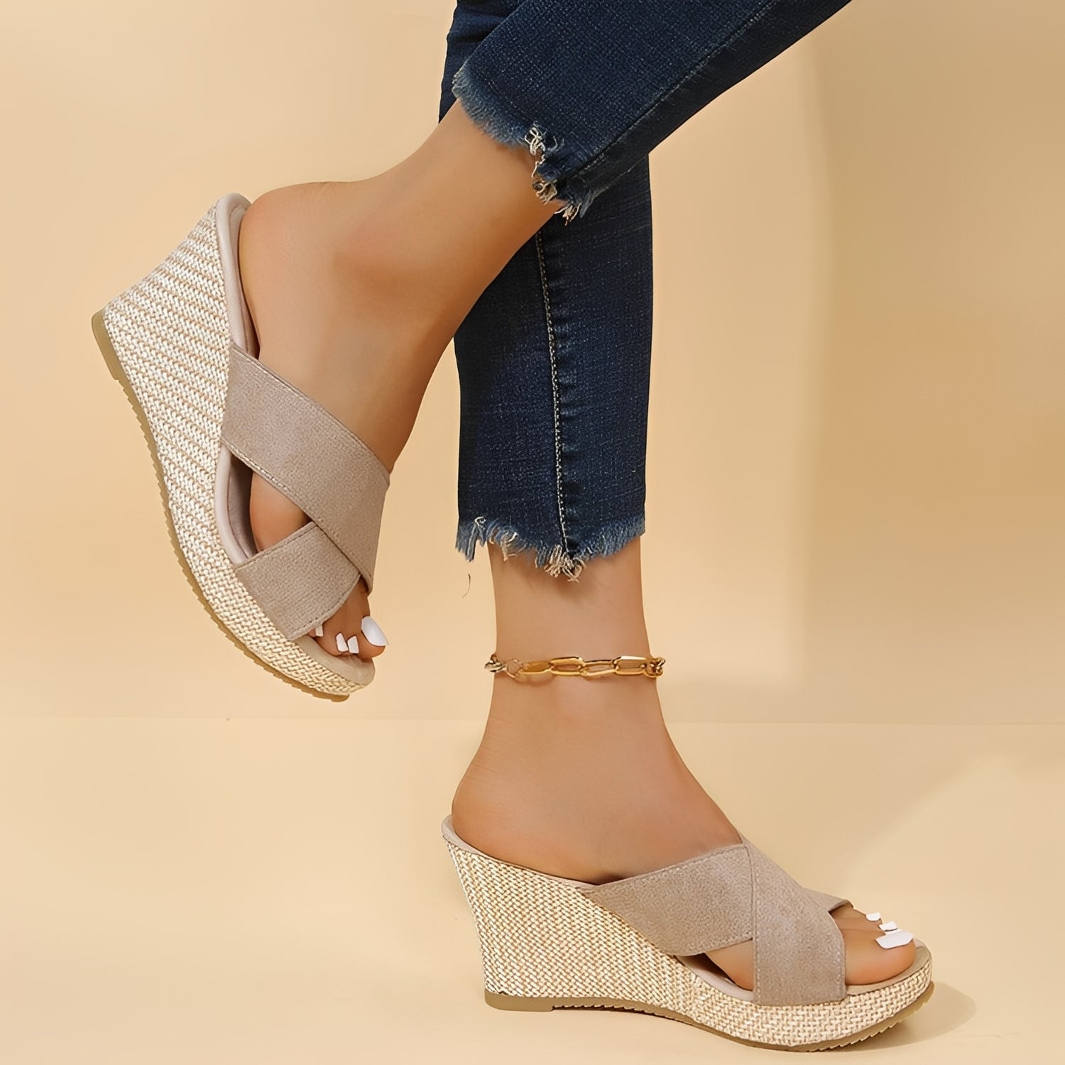 Julie - Modische, komfortable Keilsandalen für Damen