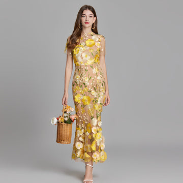 Nina - Stilvolles Kleid mit Blumenstickerei für Mädchen
