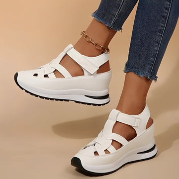 Zuzanna - Lässige Sandalen mit Keilplattform