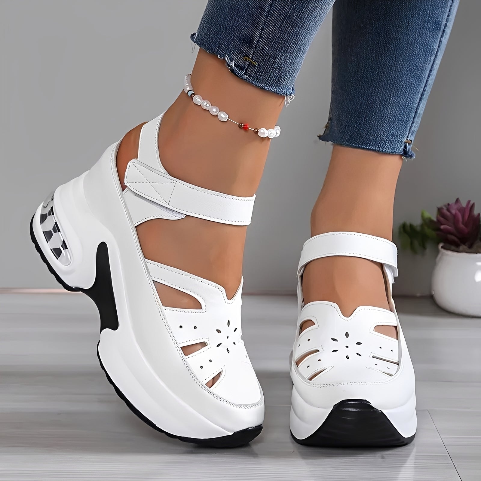Tahlia - Trendige Keilsandalen