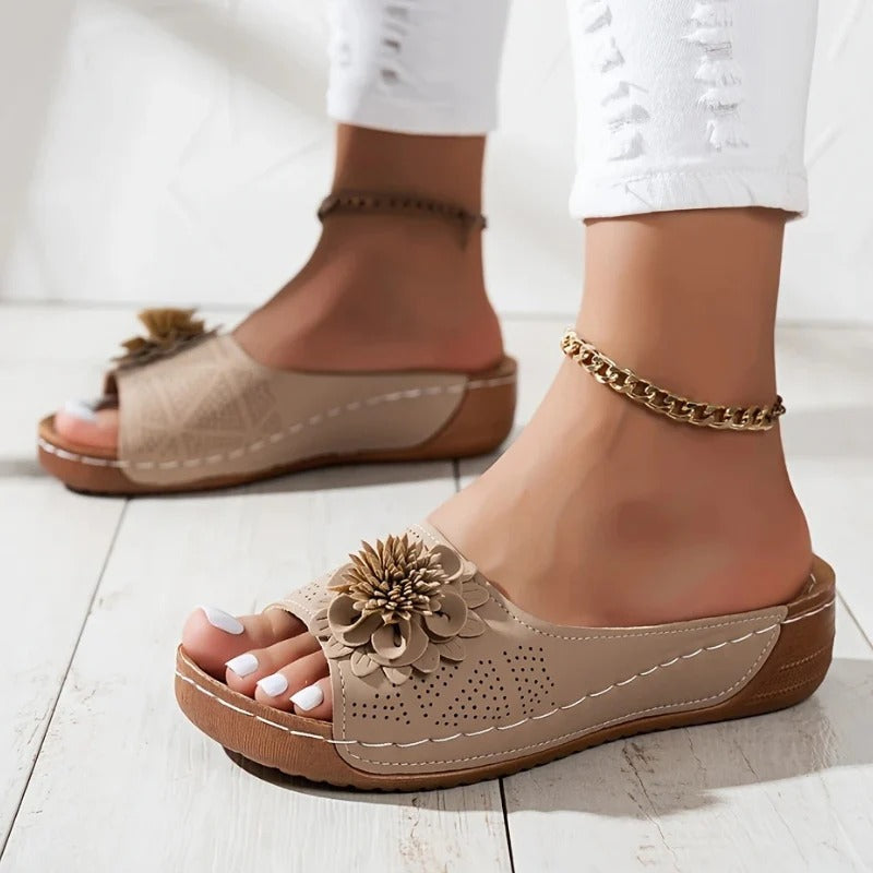Jeevan - Gemütliche dicke Sandalen