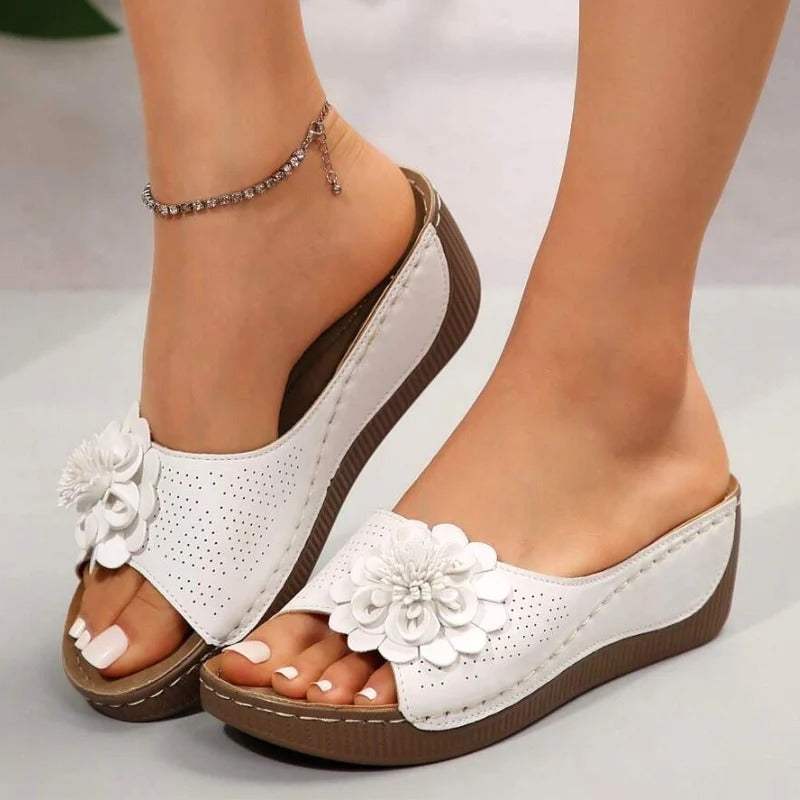 Jeevan - Gemütliche dicke Sandalen