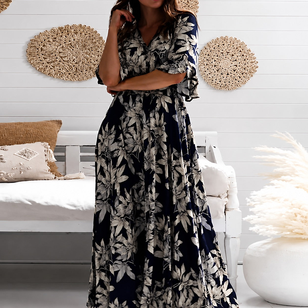 Michaela - Stilvolles, Entspanntes Blumen-Midikleid