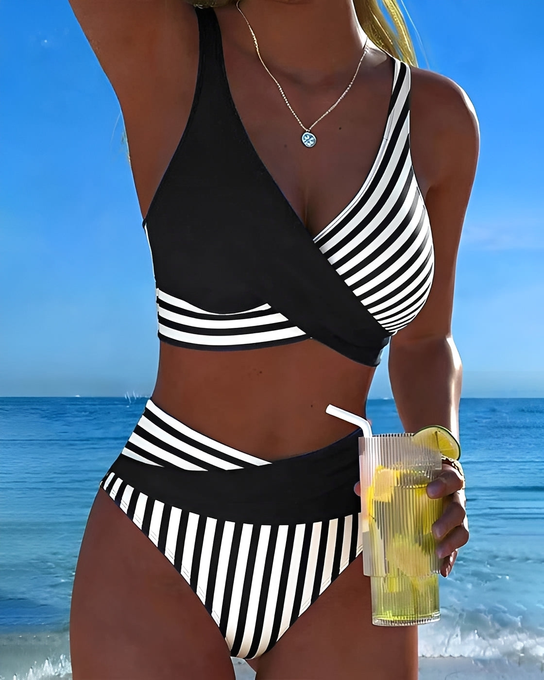 Angelica - Modischer Gestreifter Bikini