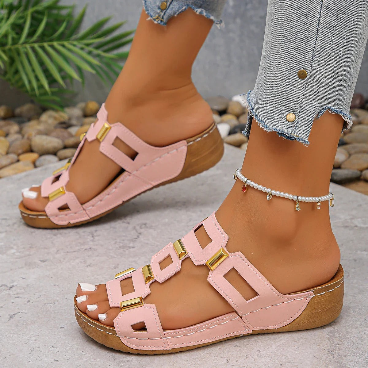 Victoria - Elegante Sandaletten mit Keilabsatz
