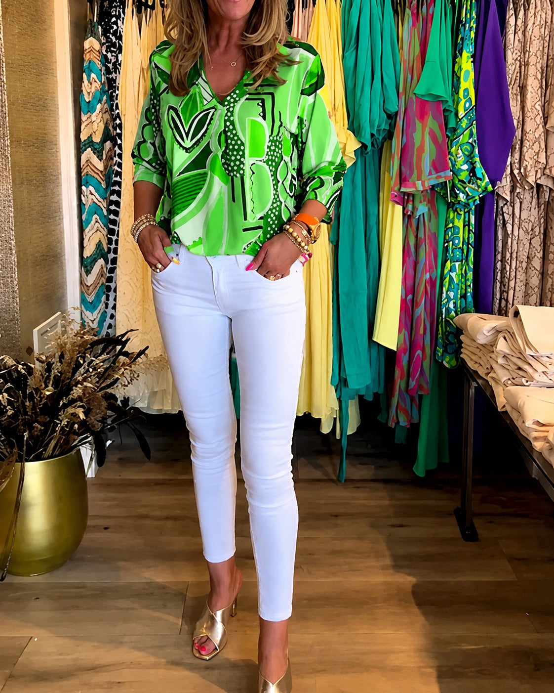 Chaya - Elegante Bluse mit langen Ärmeln im lockeren Stil