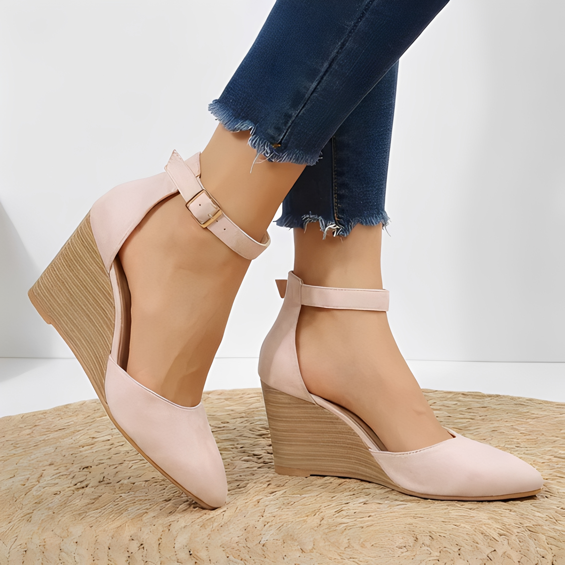 Cristina - Damen-Spitzsandale: Elegant und aktuell
