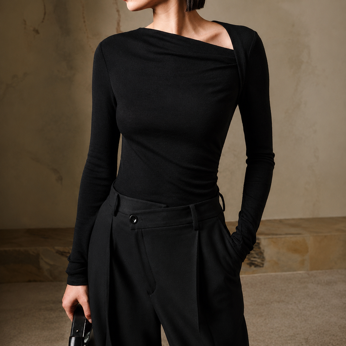 Selina - Langarmshirt im asymmetrischen Stil
