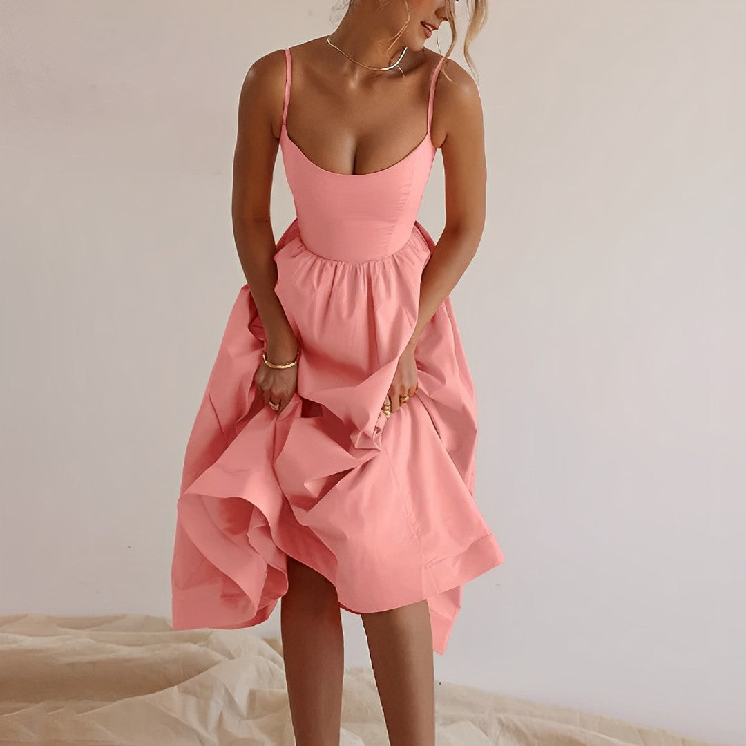 Fabiana - Kleid mit schmalen Trägern und stilvollen Details