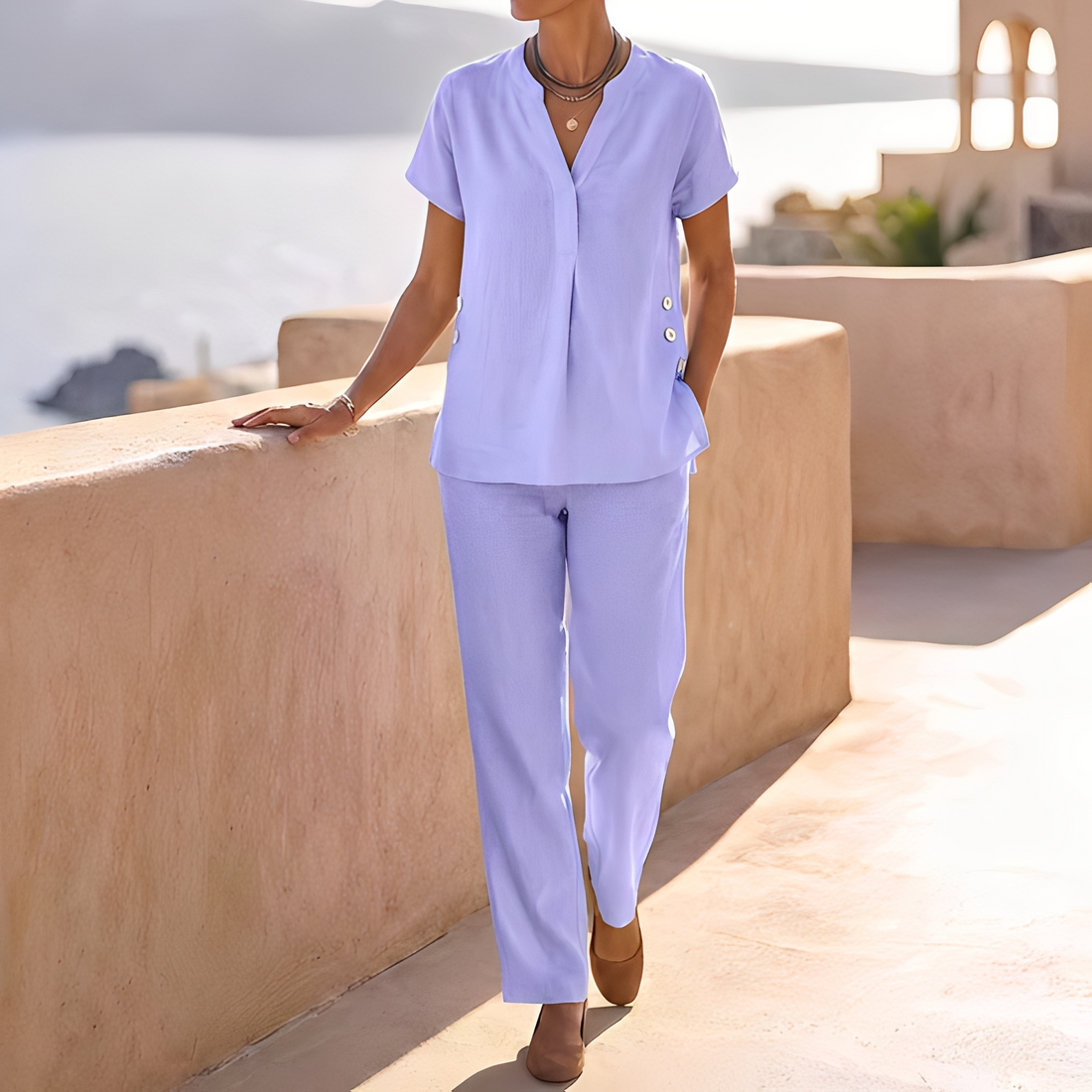 Khena - Leichtes Sommer-Outfit mit V-Ausschnitt für Damen