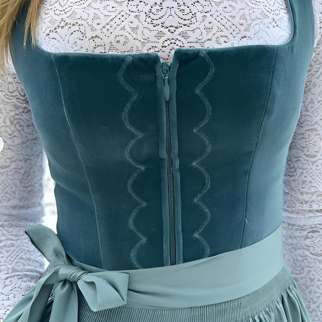 Muriel - Stilvolles Damen-Dirndl für das Oktoberfest (ungefüttert)