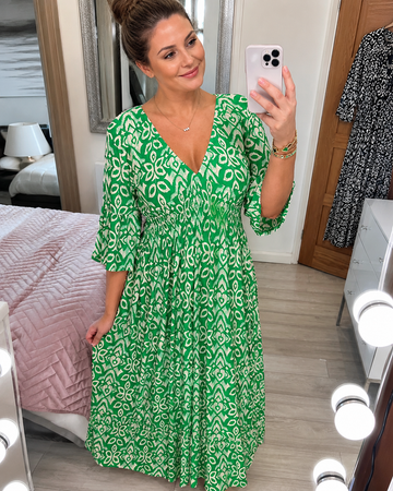Yvonne - Schickes Rüschenkleid
