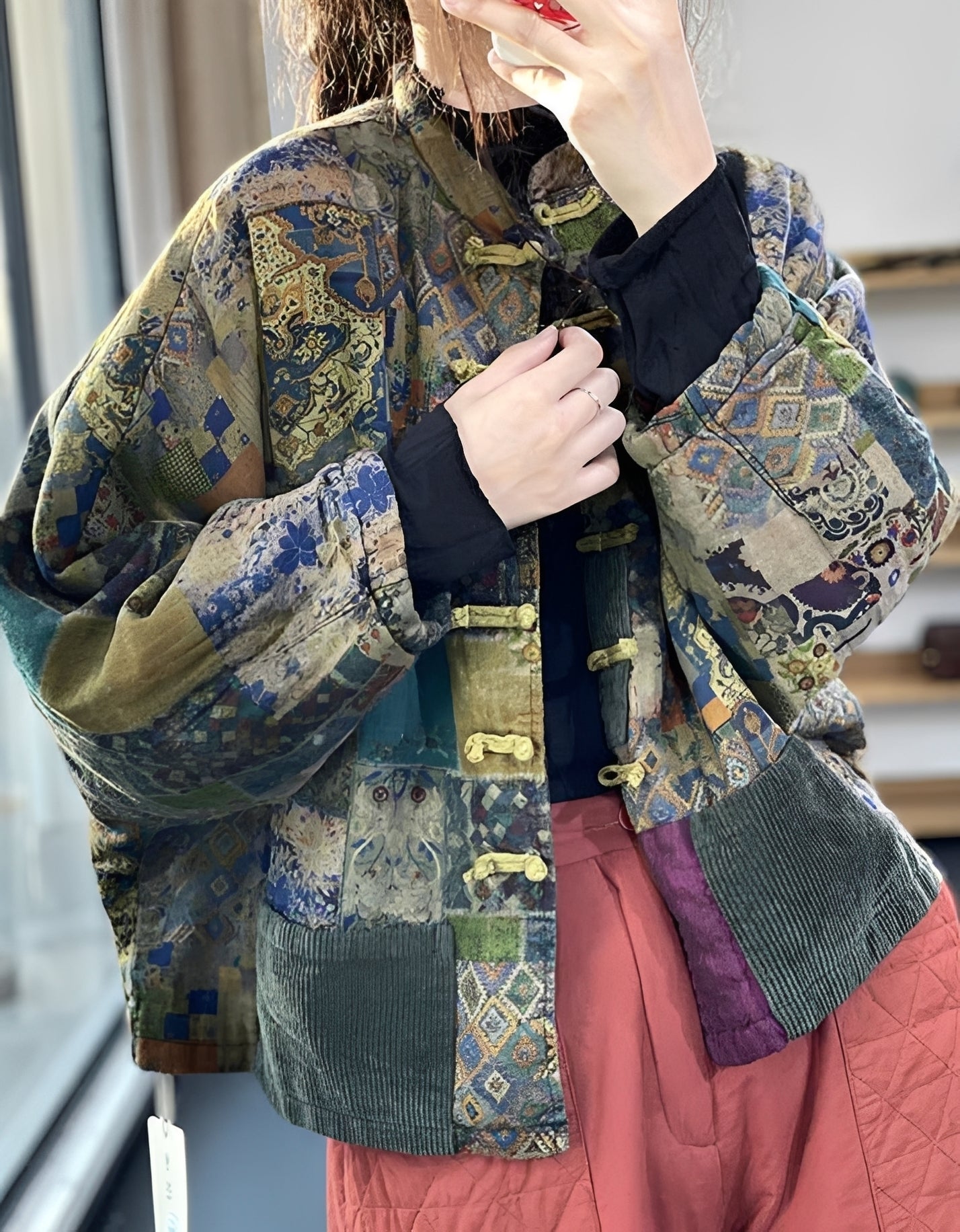 Hazel - Damenmantel mit Taschen im klassischen Schnitt