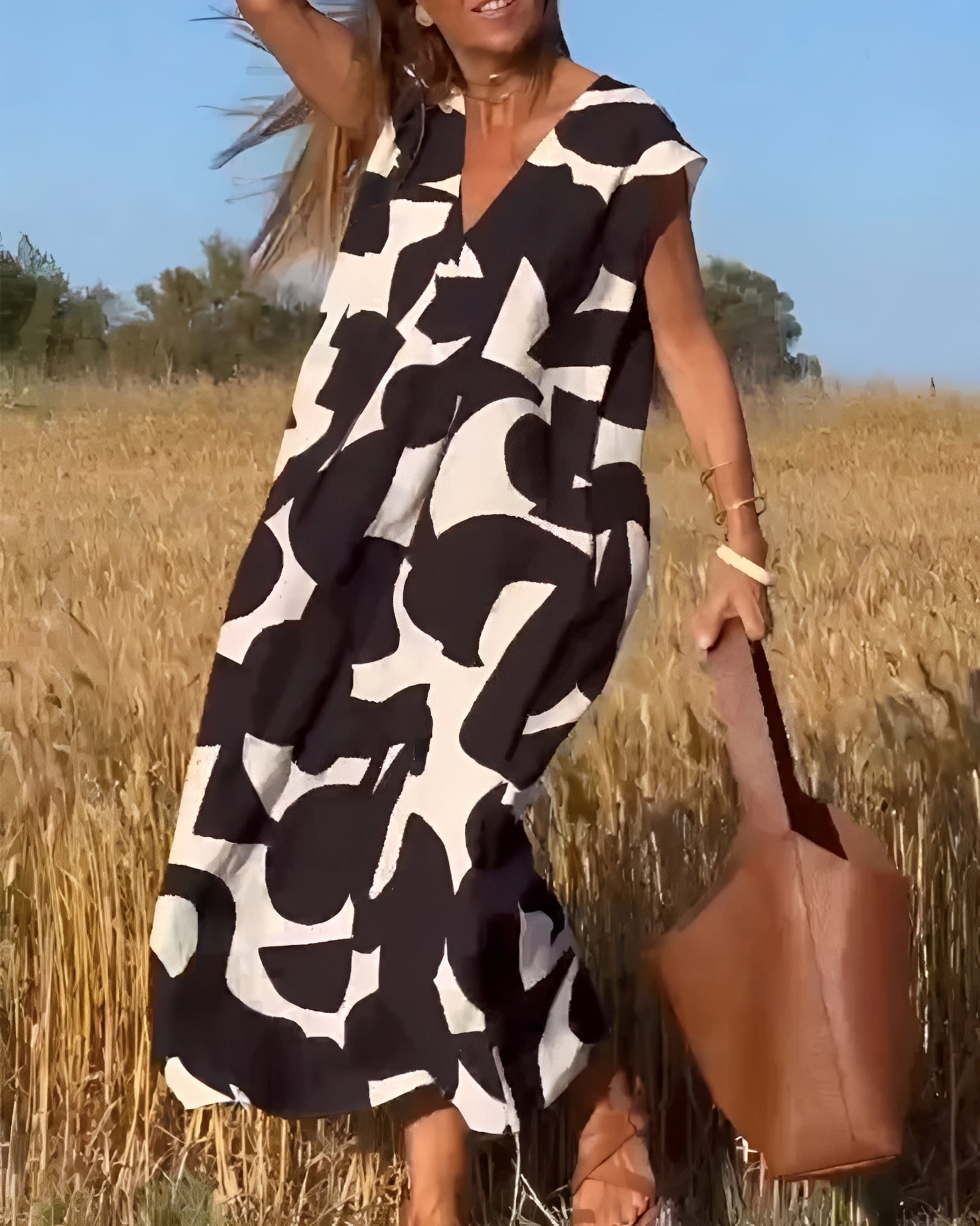 Darcie - Weites Damenkleid mit V-Ausschnitt