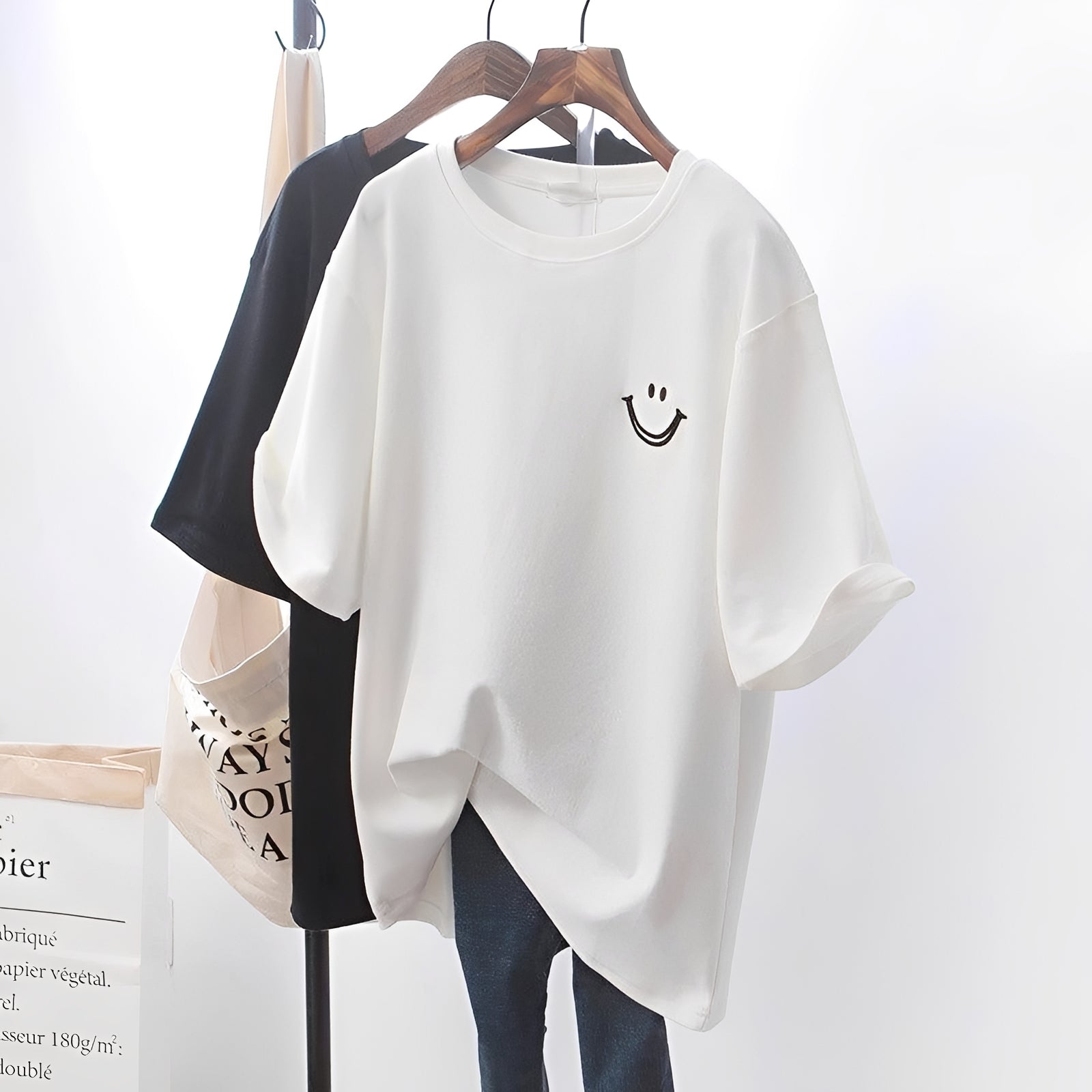 Selina - Trendiges T-Shirt mit Druck