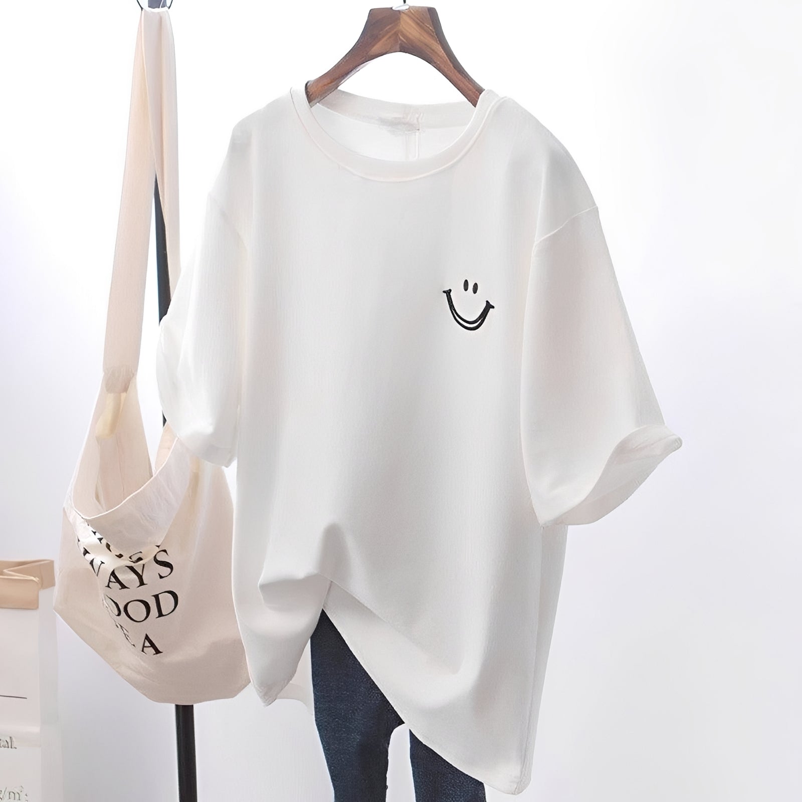 Selina - Trendiges T-Shirt mit Druck
